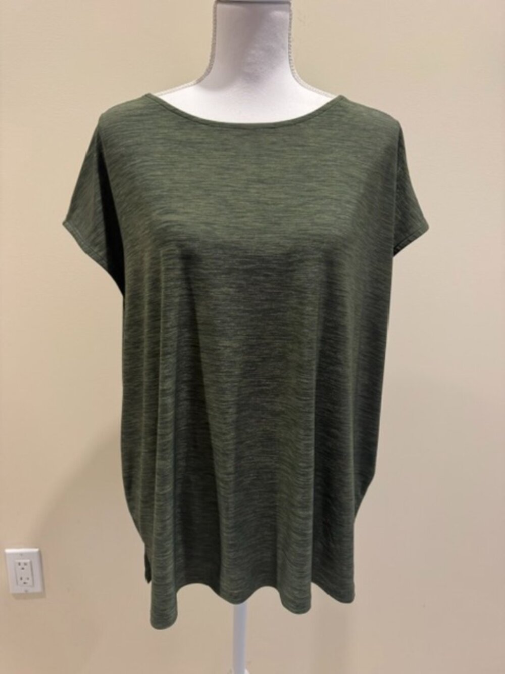 Olive Green cap sleeve Anne Klein Blouse XL
